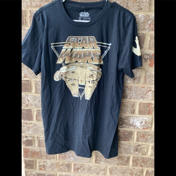 Star Wars Millenium Falcon NWT size M tshirt - Picture 1 of 9